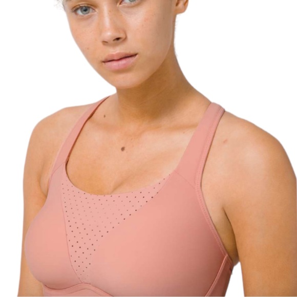 NWOT LULULEMON Run Times High Support Pink Pastel Sports Bra Size 34E / 32DD - Picture 2 of 15